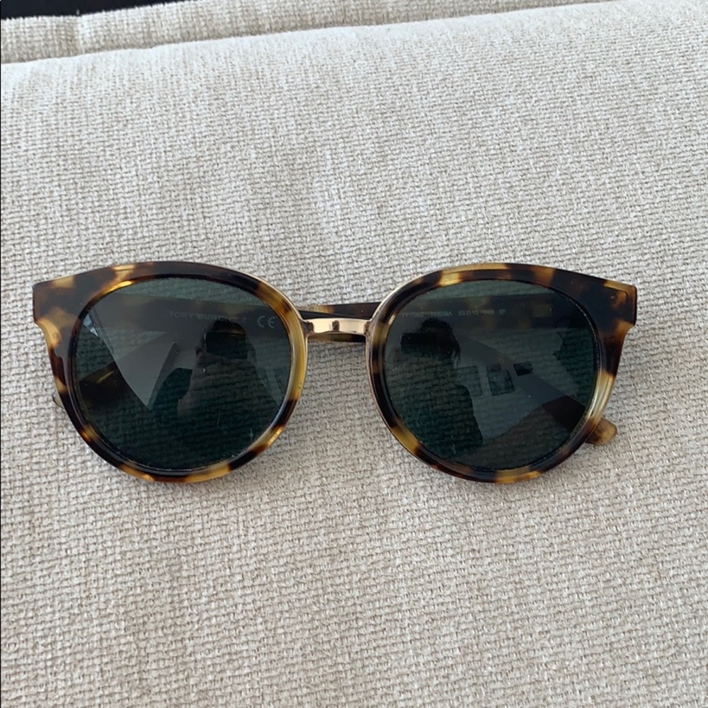 Tory burch sunglasses